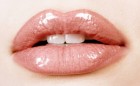 Šminkerski trikovi: Kako usne vizuelno učiniti punijim