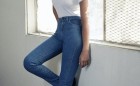 Modni trend za proleće: glavni model farmerki po izboru slavne glumice Džesike Albe